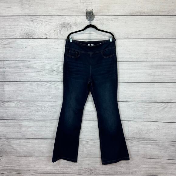 Sofia by Sofia Vergara Plus Size Melisa Super High Rise Flare Leg Jeans Size 18 - Picture 1 of 8